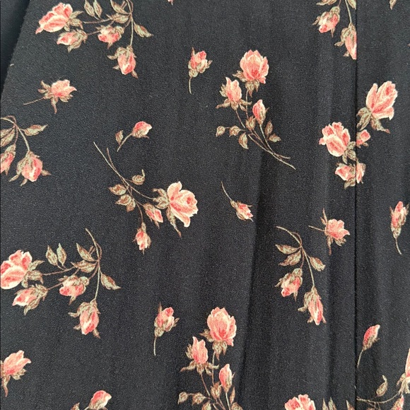 Reformation Zoe side-slit midi skirt in the Romy black and floral skirt Sz 8 - Picture 6 of 9